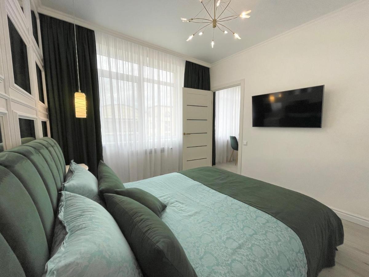 Luxury Emerald Apartments Irpin Eksteriør bilde