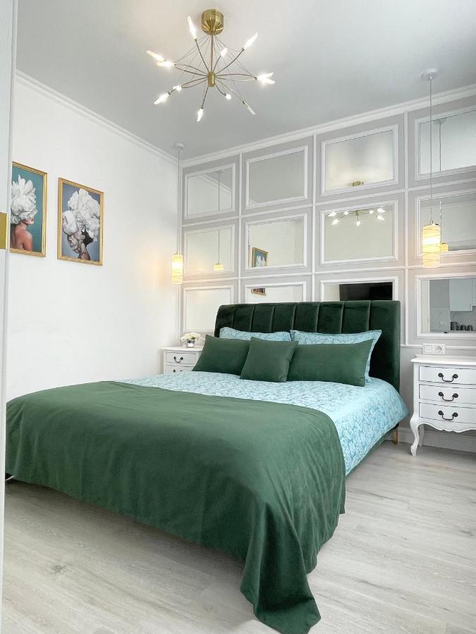 Luxury Emerald Apartments Irpin Eksteriør bilde